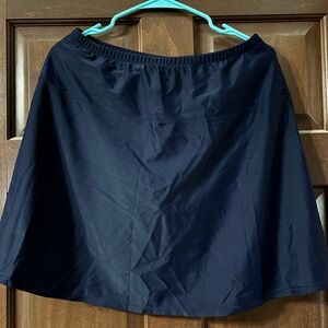 Hilor swim skirt size 14 longer length navy blue